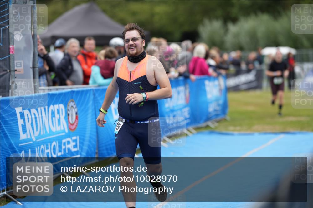 30.08.2026 - Elbe Triathlon Hamburg LAZAROV Photography http://msf.ph/oto/10028970 30.08.2026 12:05:03 Ziel 813, 1175 meine-sportfotos.de