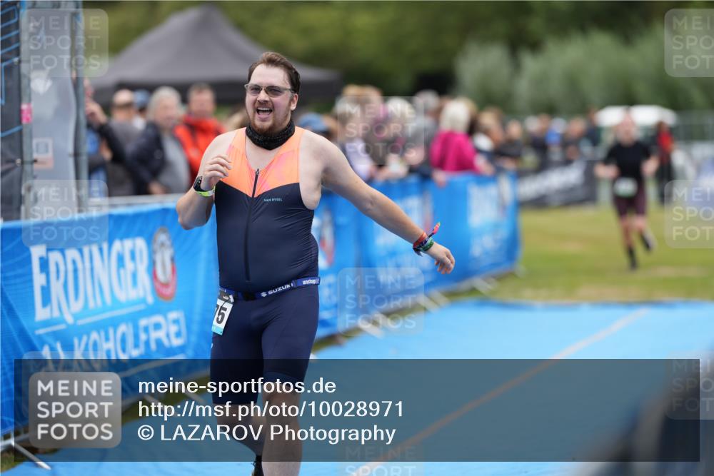 30.08.2026 - Elbe Triathlon Hamburg LAZAROV Photography http://msf.ph/oto/10028971 30.08.2026 12:05:03 Ziel 813, 1175 meine-sportfotos.de