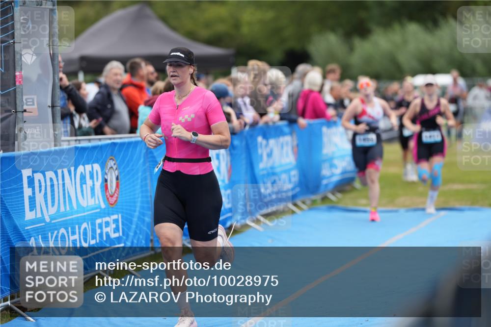 30.08.2026 - Elbe Triathlon Hamburg LAZAROV Photography http://msf.ph/oto/10028975 30.08.2026 12:05:14 Ziel 1414, 1424, 1459, 1488, 1525 meine-sportfotos.de