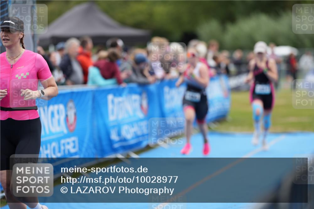 30.08.2026 - Elbe Triathlon Hamburg LAZAROV Photography http://msf.ph/oto/10028977 30.08.2026 12:05:15 Ziel 1414, 1424, 1459, 1488, 1525 meine-sportfotos.de