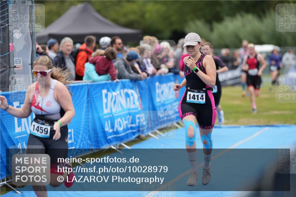 30.08.2026 - Elbe Triathlon Hamburg LAZAROV Photography http://msf.ph/oto/10028979 30.08.2026 12:05:17 Ziel 1414, 1424, 1459, 1460, 1488, 1525 meine-sportfotos.de