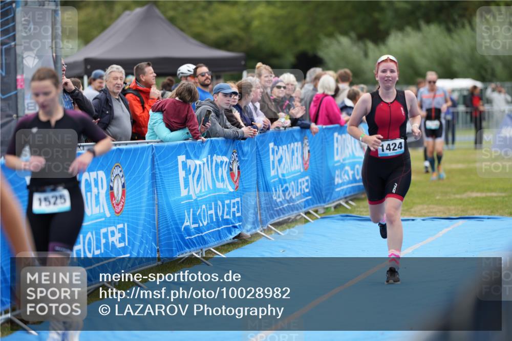 30.08.2026 - Elbe Triathlon Hamburg LAZAROV Photography http://msf.ph/oto/10028982 30.08.2026 12:05:19 Ziel 1358, 1414, 1424, 1459, 1460, 1525 meine-sportfotos.de
