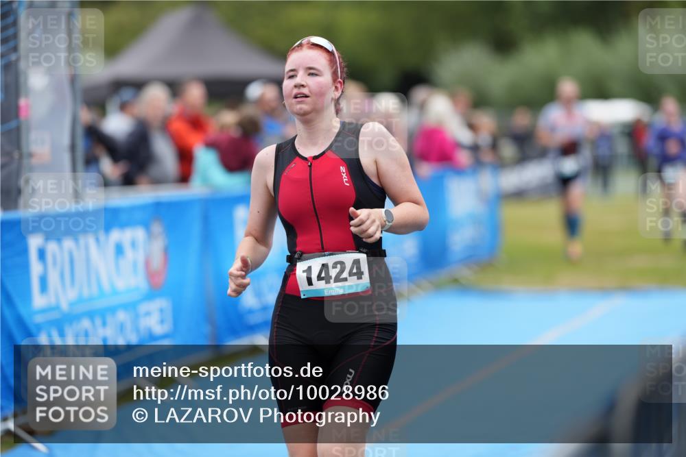 30.08.2026 - Elbe Triathlon Hamburg LAZAROV Photography http://msf.ph/oto/10028986 30.08.2026 12:05:21 Ziel 1358, 1414, 1424, 1460, 1525 meine-sportfotos.de