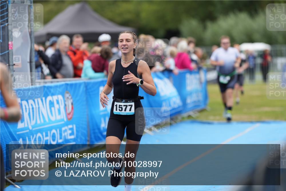 30.08.2026 - Elbe Triathlon Hamburg LAZAROV Photography http://msf.ph/oto/10028997 30.08.2026 12:05:36 Ziel 564, 1397, 1475, 1529, 1577 meine-sportfotos.de