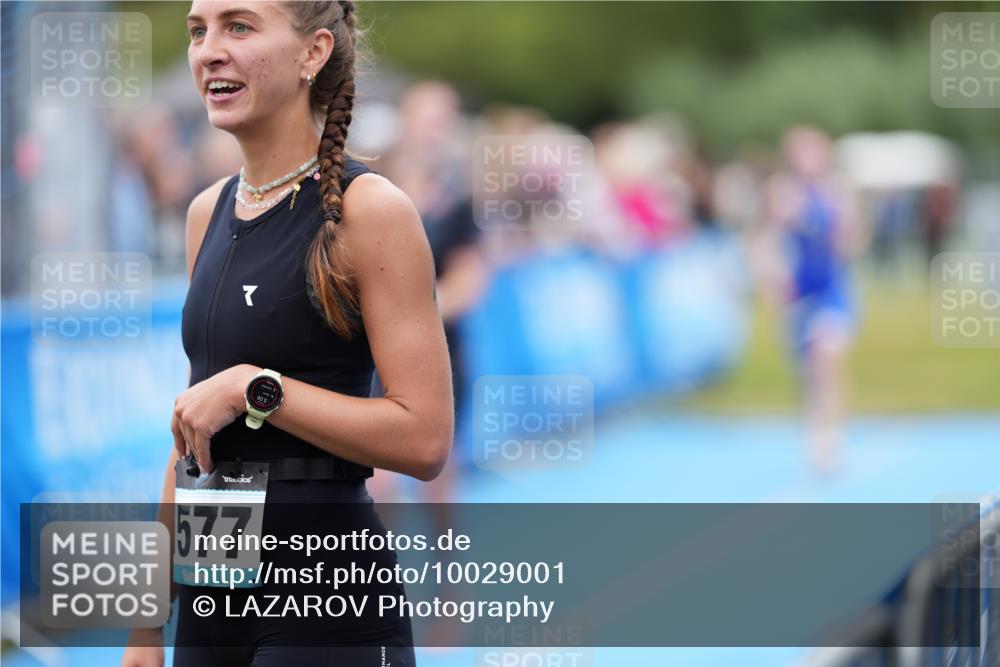 30.08.2026 - Elbe Triathlon Hamburg LAZAROV Photography http://msf.ph/oto/10029001 30.08.2026 12:05:48 Ziel 1396, 1508 meine-sportfotos.de