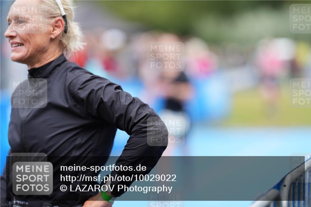 30.08.2026 - Elbe Triathlon Hamburg LAZAROV Photography http://msf.ph/oto/10029022 30.08.2026 12:06:35 Ziel 1492, 1703 meine-sportfotos.de