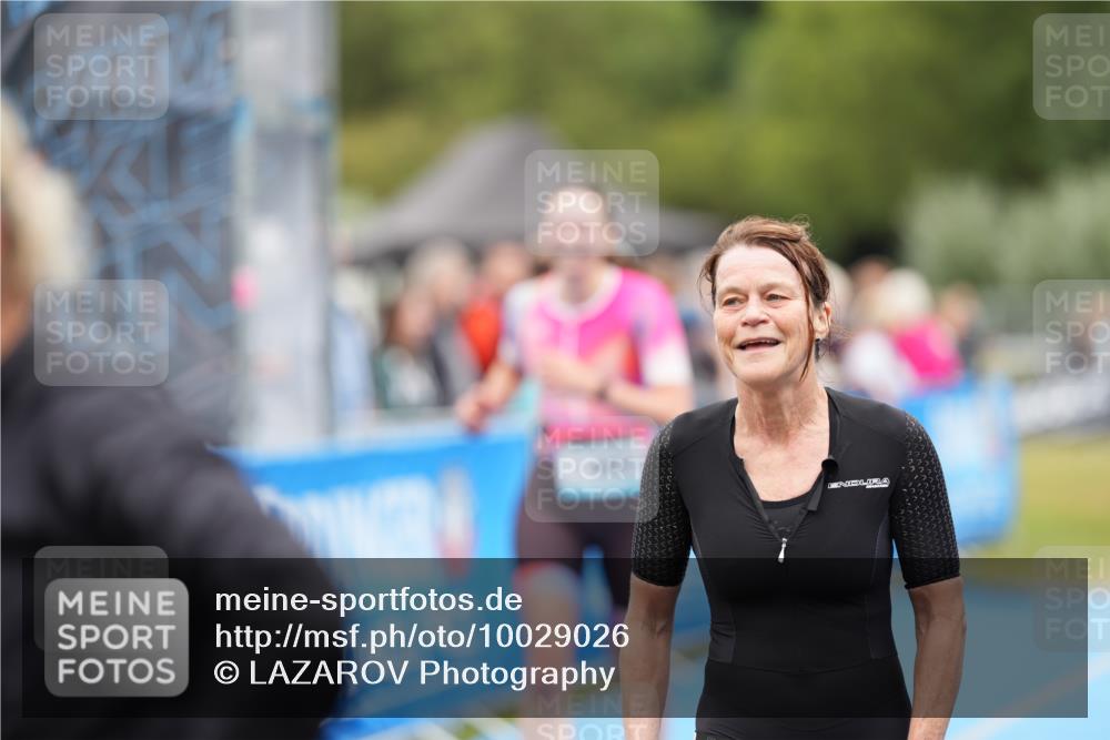 30.08.2026 - Elbe Triathlon Hamburg LAZAROV Photography http://msf.ph/oto/10029026 30.08.2026 12:06:40 Ziel 1448, 1492 meine-sportfotos.de