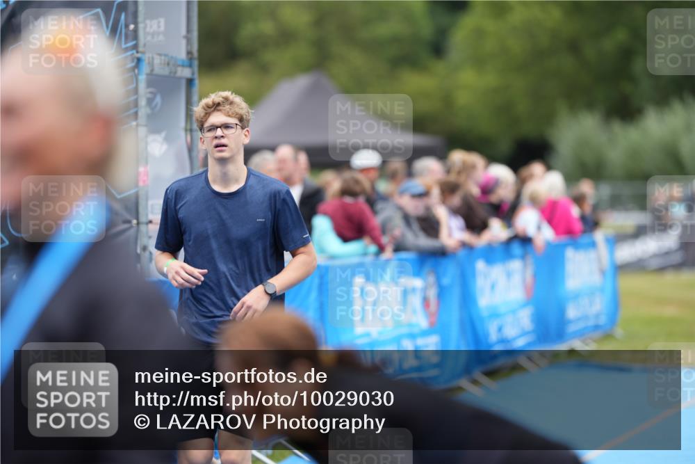 30.08.2026 - Elbe Triathlon Hamburg LAZAROV Photography http://msf.ph/oto/10029030 30.08.2026 12:06:46 Ziel 1448 meine-sportfotos.de