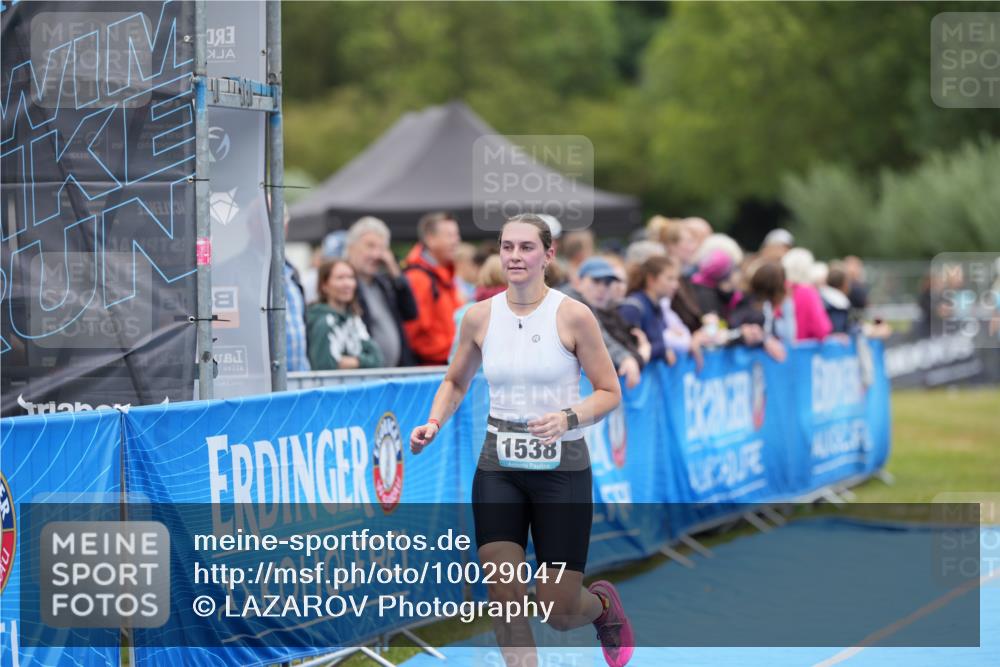 30.08.2026 - Elbe Triathlon Hamburg LAZAROV Photography http://msf.ph/oto/10029047 30.08.2026 12:07:42 Ziel 1364, 1538 meine-sportfotos.de
