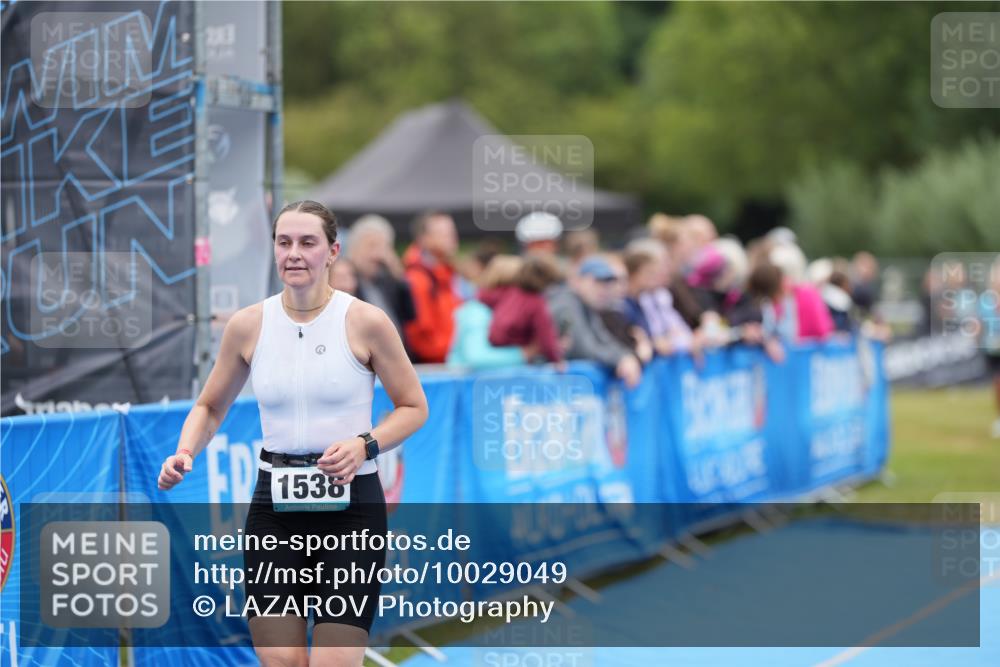 30.08.2026 - Elbe Triathlon Hamburg LAZAROV Photography http://msf.ph/oto/10029049 30.08.2026 12:07:43 Ziel 978, 1538 meine-sportfotos.de