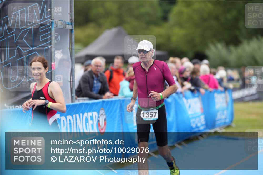 30.08.2026 - Elbe Triathlon Hamburg LAZAROV Photography http://msf.ph/oto/10029076 30.08.2026 12:08:34 Ziel 1355, 1357, 1633 meine-sportfotos.de