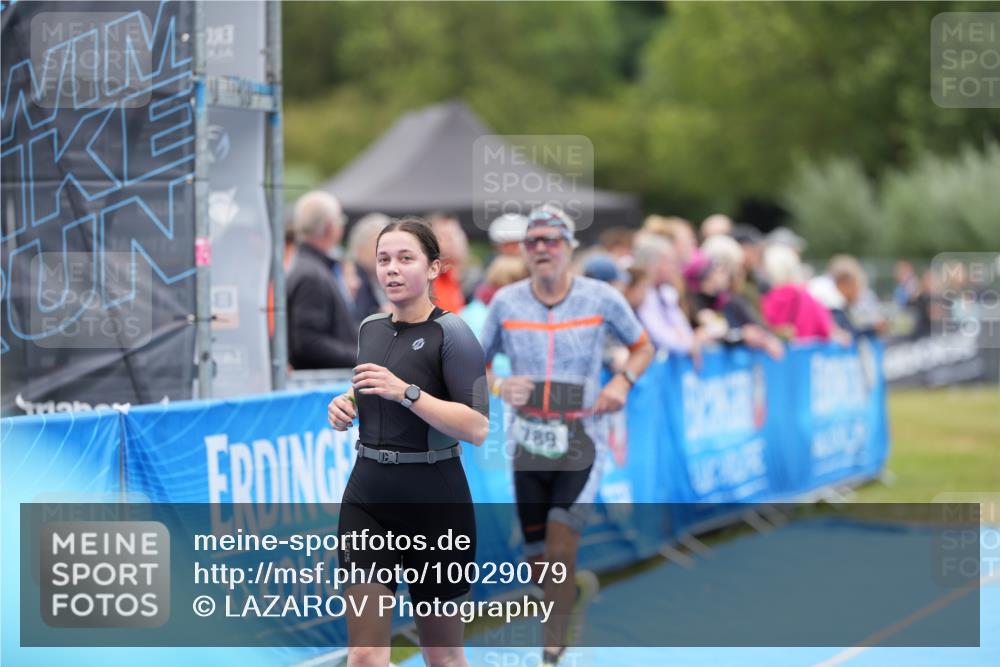 30.08.2026 - Elbe Triathlon Hamburg LAZAROV Photography http://msf.ph/oto/10029079 30.08.2026 12:08:50 Ziel 789, 915 meine-sportfotos.de
