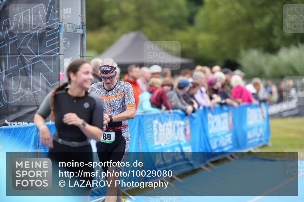 30.08.2026 - Elbe Triathlon Hamburg LAZAROV Photography http://msf.ph/oto/10029080 30.08.2026 12:08:51 Ziel 789, 915 meine-sportfotos.de
