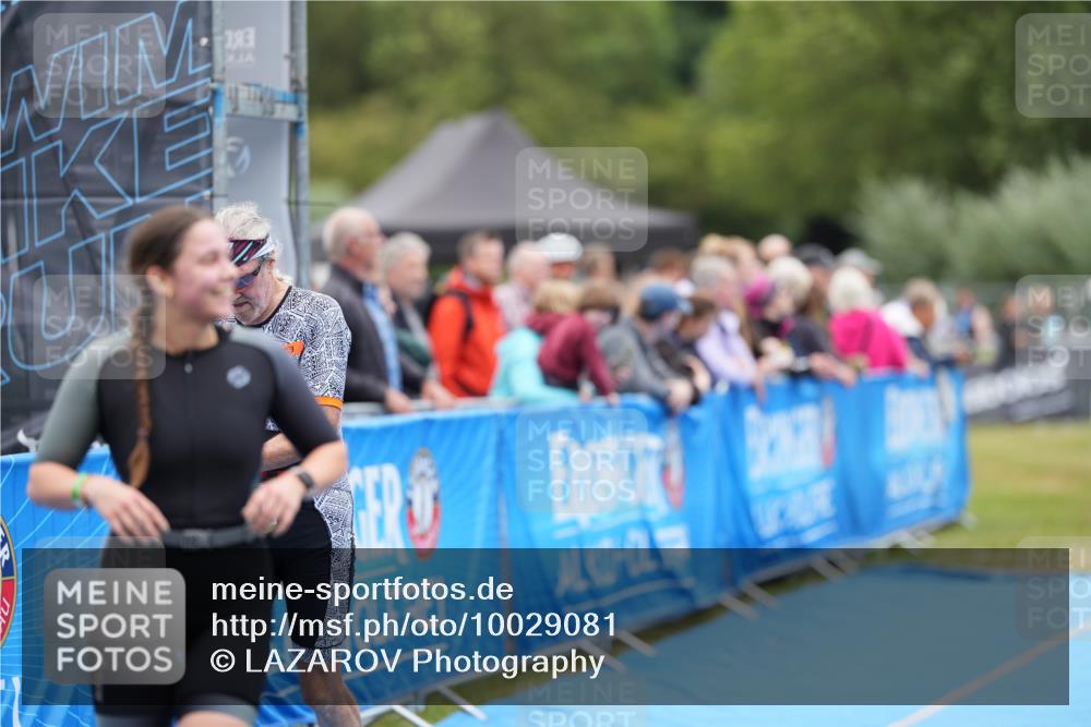 30.08.2026 - Elbe Triathlon Hamburg LAZAROV Photography http://msf.ph/oto/10029081 30.08.2026 12:08:51 Ziel 789, 915 meine-sportfotos.de