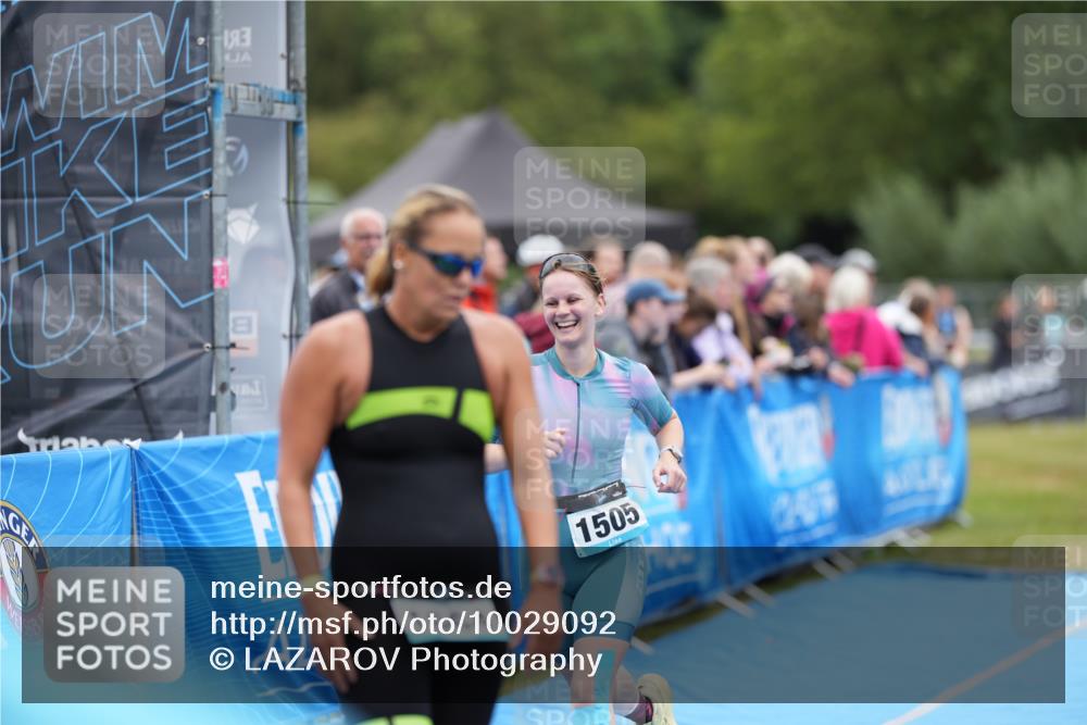 30.08.2026 - Elbe Triathlon Hamburg LAZAROV Photography http://msf.ph/oto/10029092 30.08.2026 12:09:19 Ziel 1505, 1664 meine-sportfotos.de