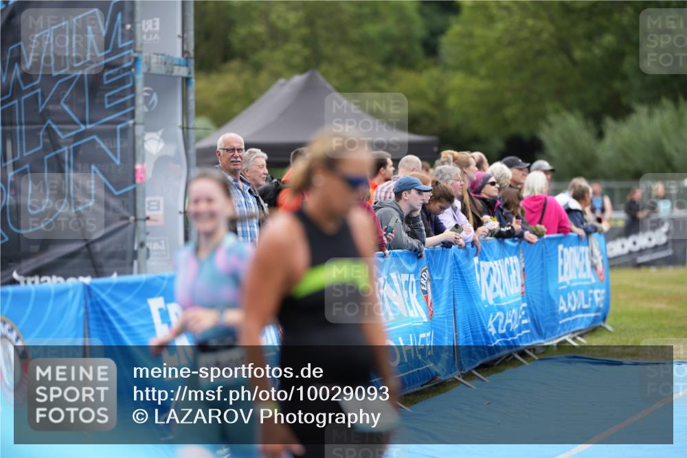 30.08.2026 - Elbe Triathlon Hamburg LAZAROV Photography http://msf.ph/oto/10029093 30.08.2026 12:09:20 Ziel 1505, 1664 meine-sportfotos.de