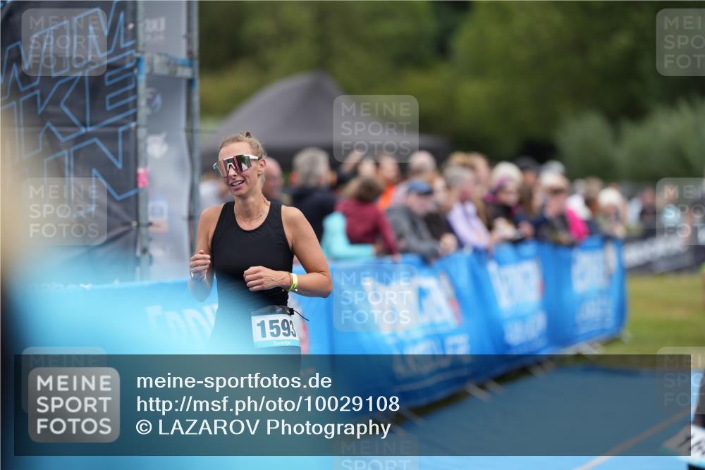 30.08.2026 - Elbe Triathlon Hamburg LAZAROV Photography http://msf.ph/oto/10029108 30.08.2026 12:09:58 Ziel 1593, 1687 meine-sportfotos.de