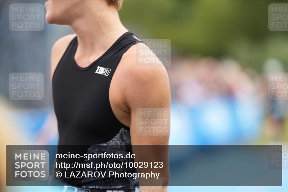 30.08.2026 - Elbe Triathlon Hamburg LAZAROV Photography http://msf.ph/oto/10029123 30.08.2026 12:10:26 Ziel 1372, 1382, 1471, 1539 meine-sportfotos.de