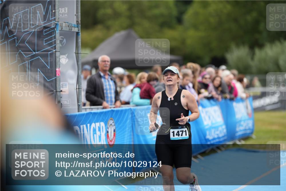 30.08.2026 - Elbe Triathlon Hamburg LAZAROV Photography http://msf.ph/oto/10029124 30.08.2026 12:10:29 Ziel 1427, 1471, 1539 meine-sportfotos.de