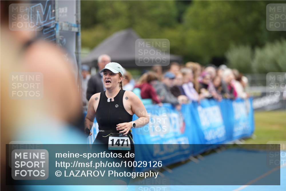 30.08.2026 - Elbe Triathlon Hamburg LAZAROV Photography http://msf.ph/oto/10029126 30.08.2026 12:10:29 Ziel 1427, 1471, 1539 meine-sportfotos.de