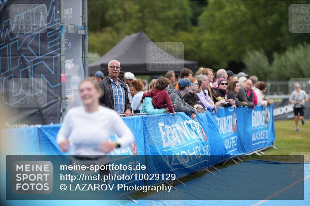 30.08.2026 - Elbe Triathlon Hamburg LAZAROV Photography http://msf.ph/oto/10029129 30.08.2026 12:10:37 Ziel 1427, 1631 meine-sportfotos.de