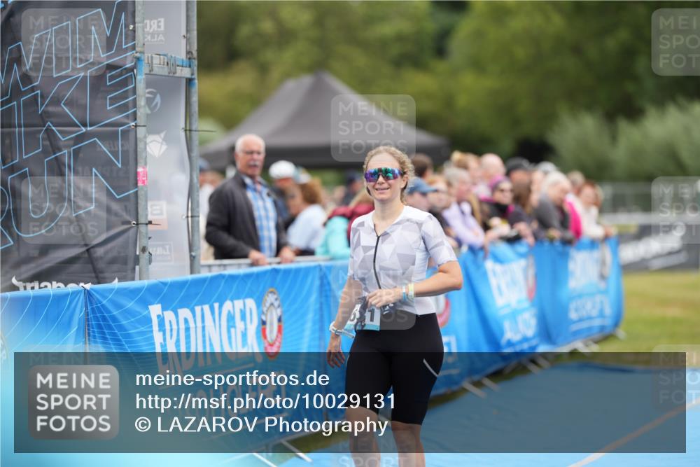 30.08.2026 - Elbe Triathlon Hamburg LAZAROV Photography http://msf.ph/oto/10029131 30.08.2026 12:10:44 Ziel 1631 meine-sportfotos.de