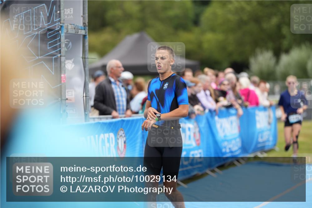30.08.2026 - Elbe Triathlon Hamburg LAZAROV Photography http://msf.ph/oto/10029134 30.08.2026 12:10:55 Ziel 1377, 1549 meine-sportfotos.de