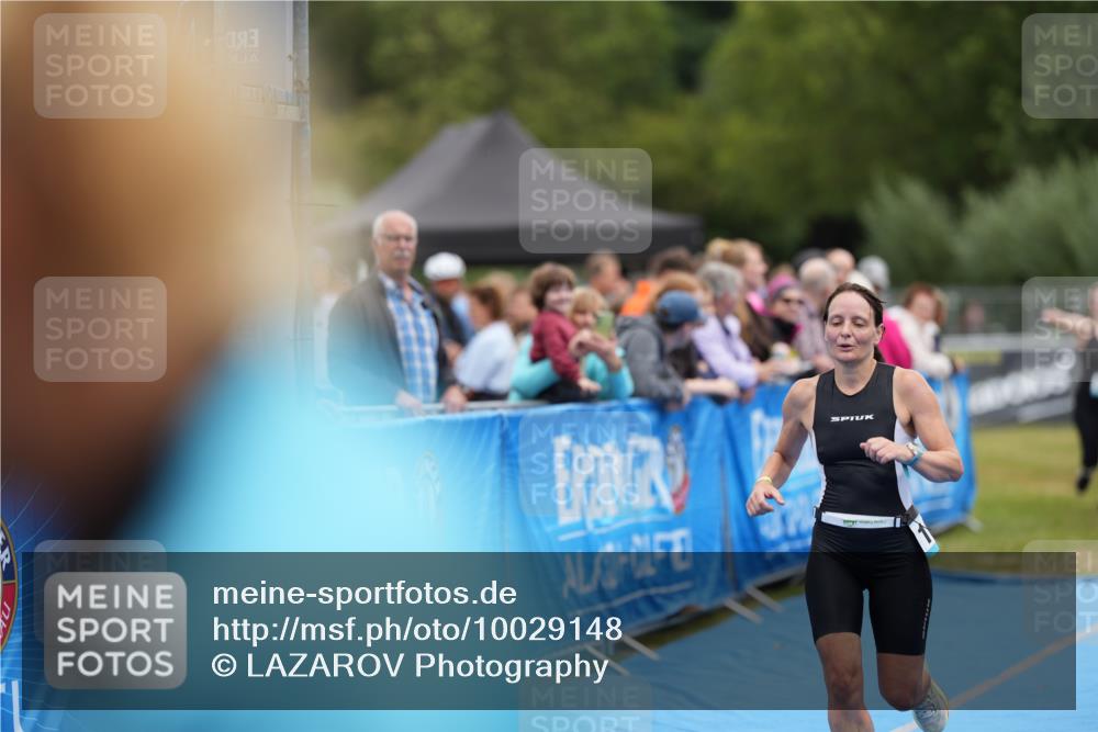 30.08.2026 - Elbe Triathlon Hamburg LAZAROV Photography http://msf.ph/oto/10029148 30.08.2026 12:11:22 Ziel 1547, 1615 meine-sportfotos.de