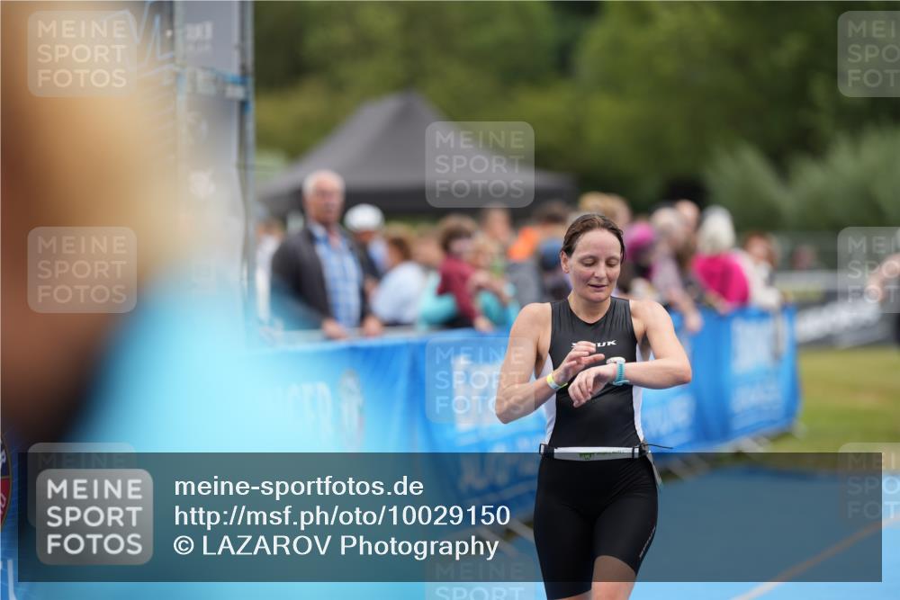 30.08.2026 - Elbe Triathlon Hamburg LAZAROV Photography http://msf.ph/oto/10029150 30.08.2026 12:11:23 Ziel 1547, 1615 meine-sportfotos.de