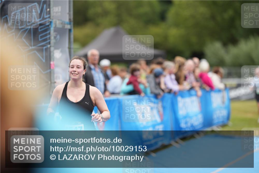 30.08.2026 - Elbe Triathlon Hamburg LAZAROV Photography http://msf.ph/oto/10029153 30.08.2026 12:11:28 Ziel 893, 1547, 1654 meine-sportfotos.de
