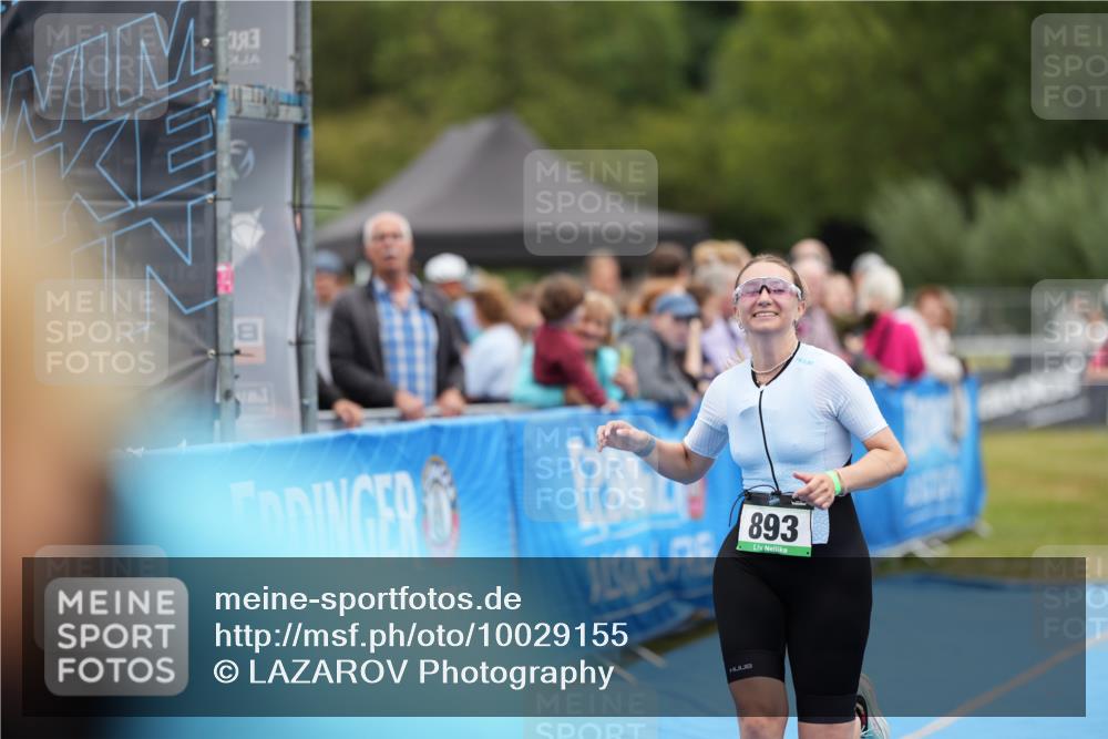 30.08.2026 - Elbe Triathlon Hamburg LAZAROV Photography http://msf.ph/oto/10029155 30.08.2026 12:11:34 Ziel 893, 1654, 1689 meine-sportfotos.de
