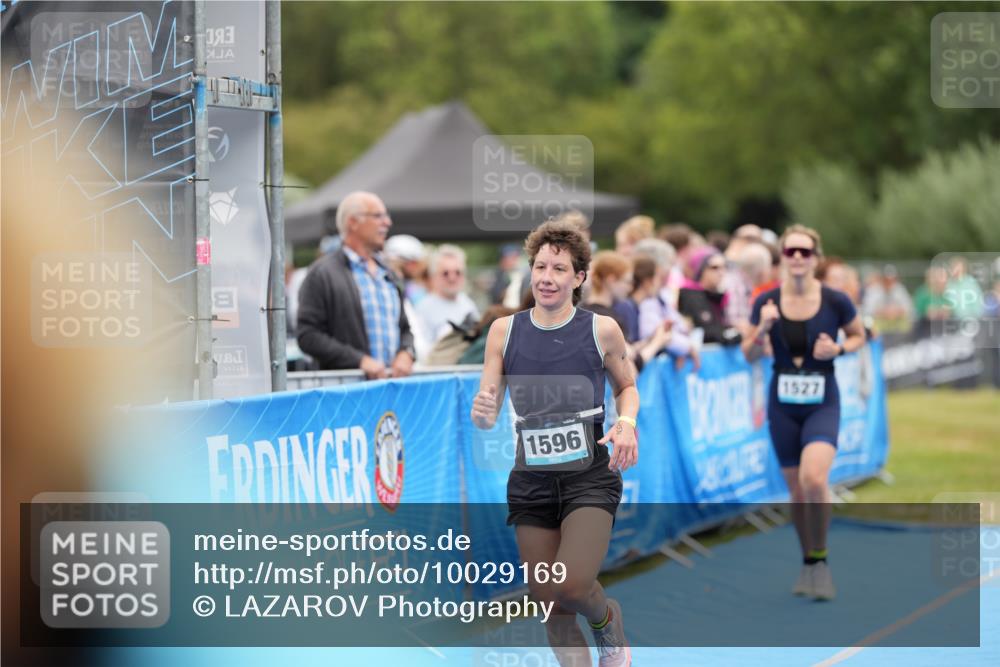 30.08.2026 - Elbe Triathlon Hamburg LAZAROV Photography http://msf.ph/oto/10029169 30.08.2026 12:12:28 Ziel 1527, 1596 meine-sportfotos.de