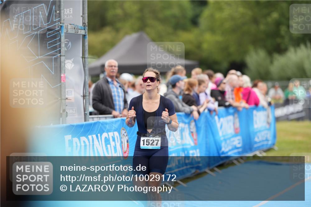30.08.2026 - Elbe Triathlon Hamburg LAZAROV Photography http://msf.ph/oto/10029172 30.08.2026 12:12:30 Ziel 1527, 1596 meine-sportfotos.de