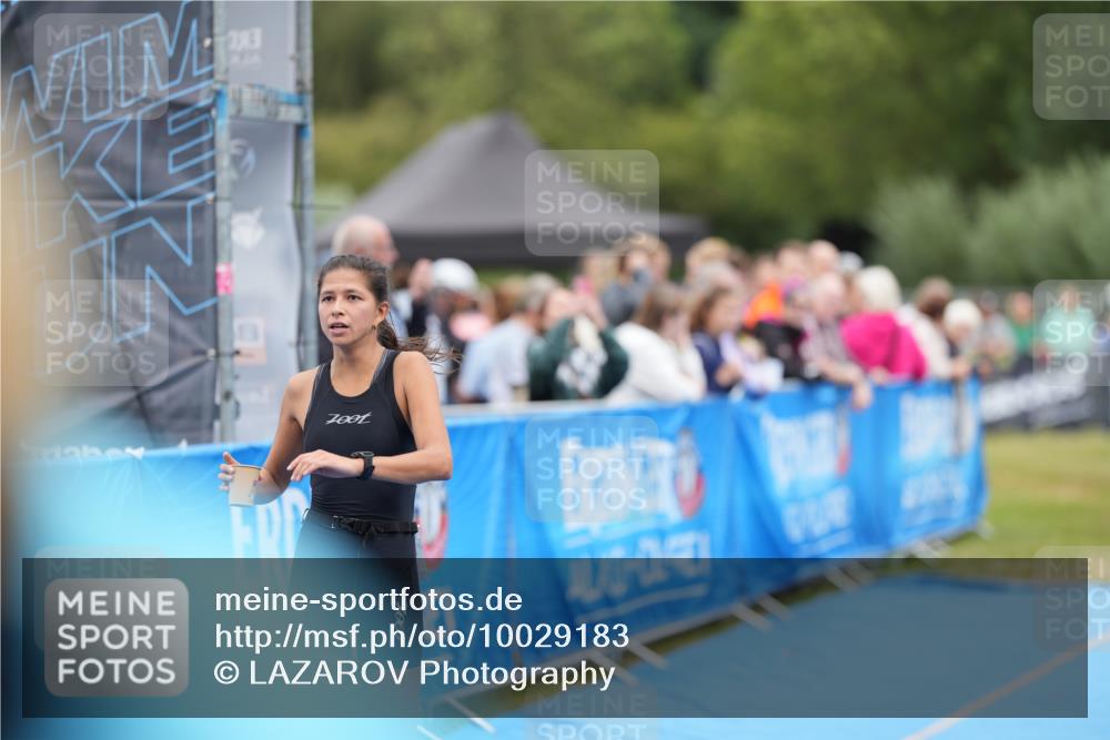 30.08.2026 - Elbe Triathlon Hamburg LAZAROV Photography http://msf.ph/oto/10029183 30.08.2026 12:13:26 Ziel 1587 meine-sportfotos.de