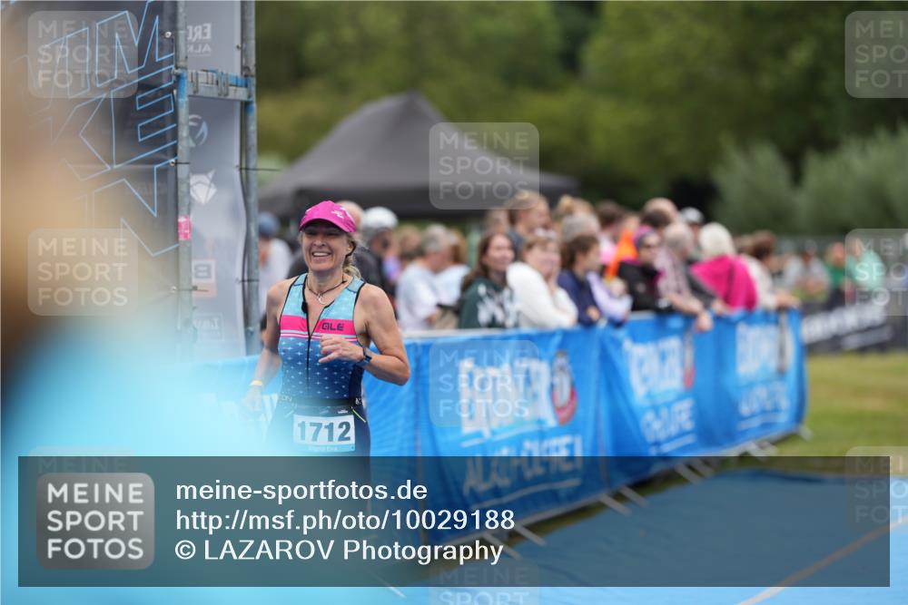 30.08.2026 - Elbe Triathlon Hamburg LAZAROV Photography http://msf.ph/oto/10029188 30.08.2026 12:13:47 Ziel 1409, 1712 meine-sportfotos.de