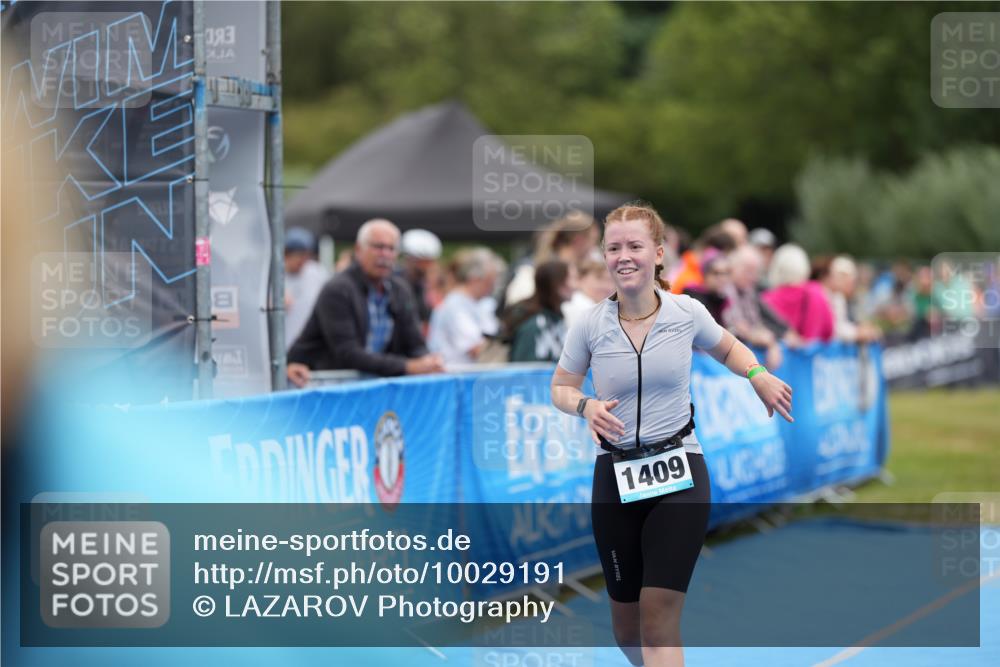 30.08.2026 - Elbe Triathlon Hamburg LAZAROV Photography http://msf.ph/oto/10029191 30.08.2026 12:13:54 Ziel 1409 meine-sportfotos.de