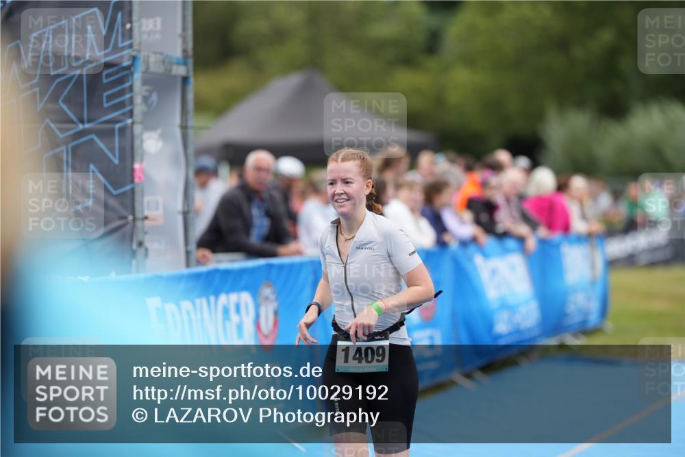 30.08.2026 - Elbe Triathlon Hamburg LAZAROV Photography http://msf.ph/oto/10029192 30.08.2026 12:13:54 Ziel 1409 meine-sportfotos.de