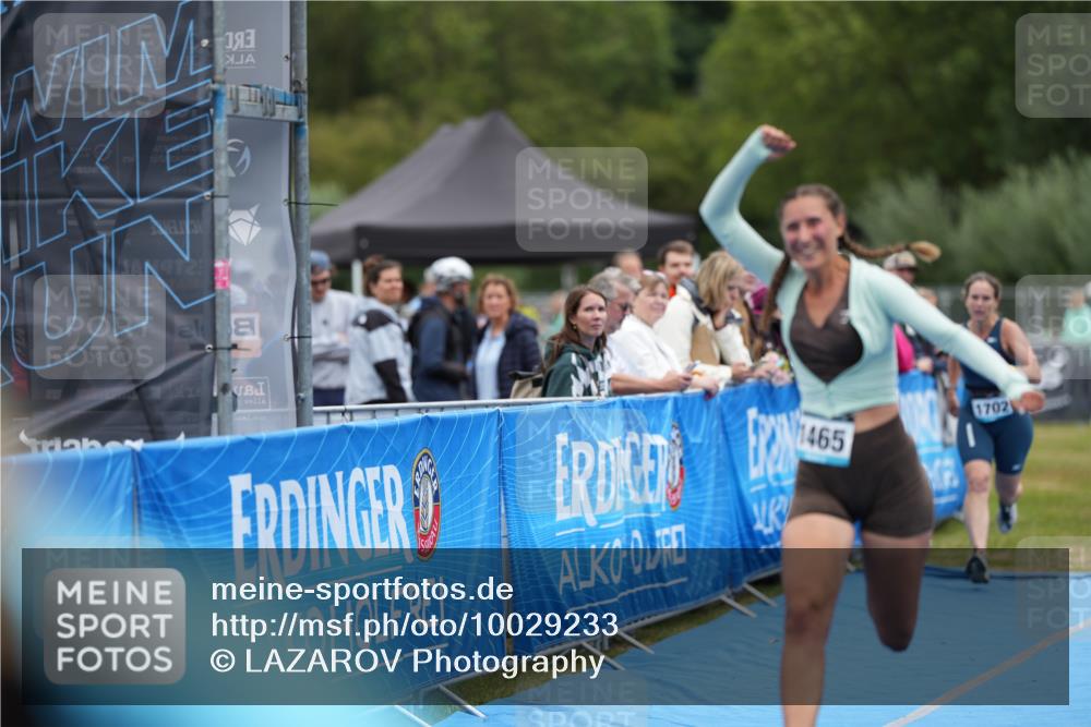 30.08.2026 - Elbe Triathlon Hamburg LAZAROV Photography http://msf.ph/oto/10029233 30.08.2026 12:16:13 Ziel 1465, 1702 meine-sportfotos.de