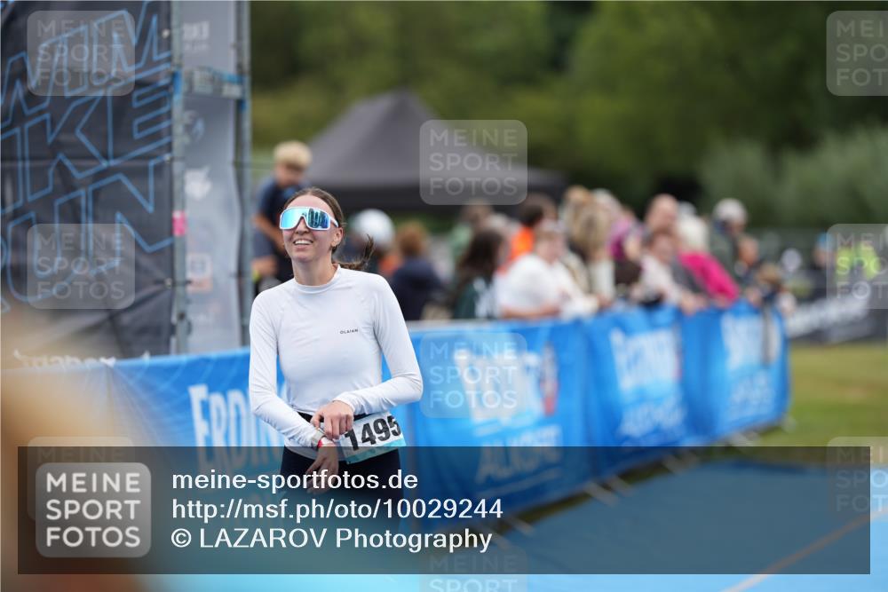 30.08.2026 - Elbe Triathlon Hamburg LAZAROV Photography http://msf.ph/oto/10029244 30.08.2026 12:16:47 Ziel 1482, 1495 meine-sportfotos.de