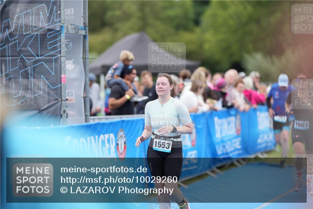 30.08.2026 - Elbe Triathlon Hamburg LAZAROV Photography http://msf.ph/oto/10029260 30.08.2026 12:17:52 Ziel 1351, 1553, 1607 meine-sportfotos.de