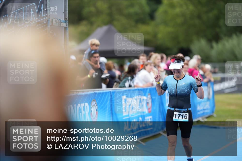 30.08.2026 - Elbe Triathlon Hamburg LAZAROV Photography http://msf.ph/oto/10029268 30.08.2026 12:18:15 Ziel 1521, 1715 meine-sportfotos.de