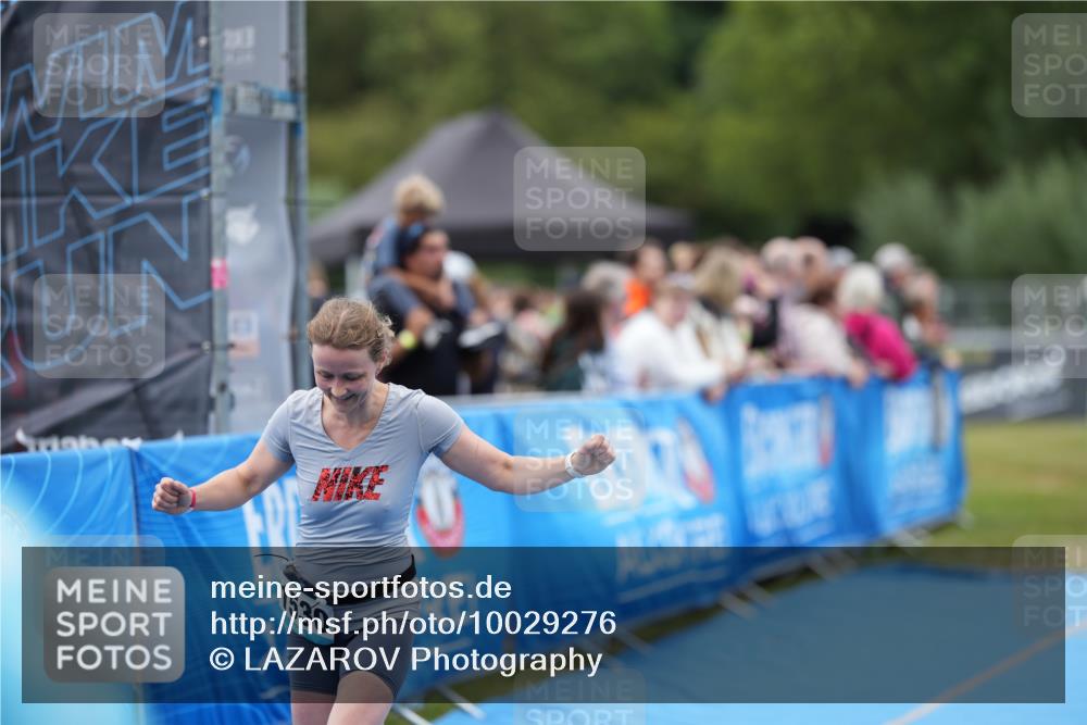 30.08.2026 - Elbe Triathlon Hamburg LAZAROV Photography http://msf.ph/oto/10029276 30.08.2026 12:18:38 Ziel 1530, 1601 meine-sportfotos.de