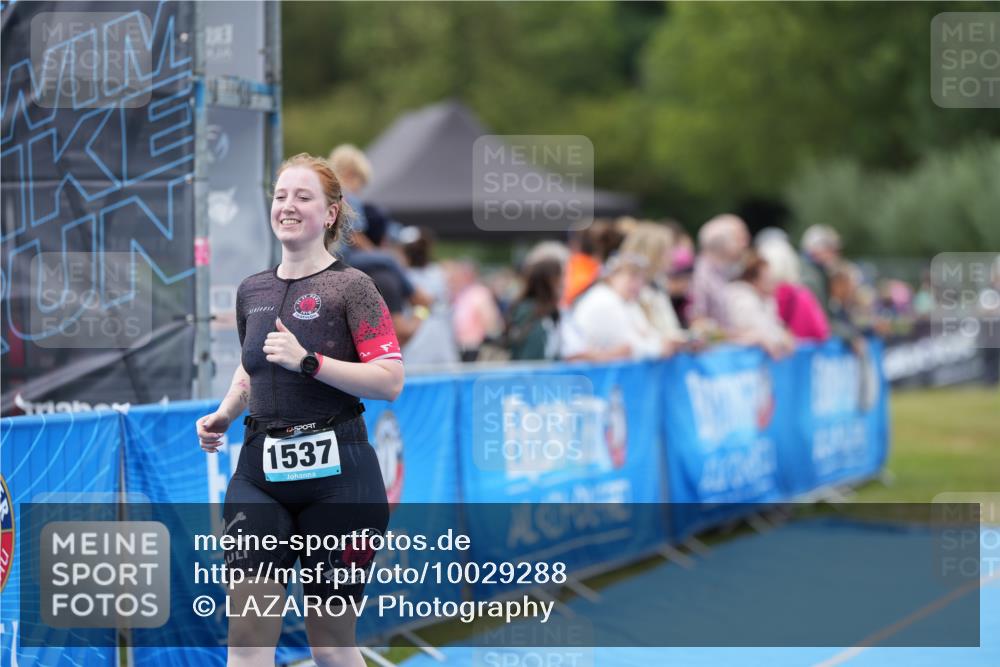 30.08.2026 - Elbe Triathlon Hamburg LAZAROV Photography http://msf.ph/oto/10029288 30.08.2026 12:19:23 Ziel 1537 meine-sportfotos.de