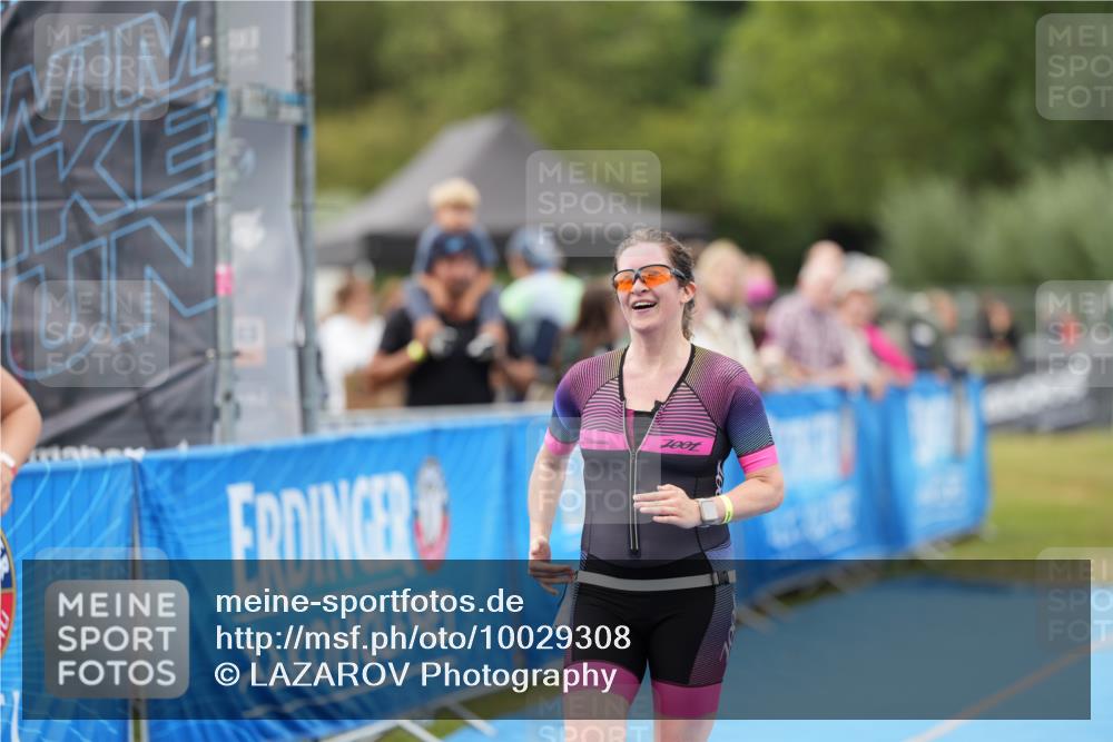 30.08.2026 - Elbe Triathlon Hamburg LAZAROV Photography http://msf.ph/oto/10029308 30.08.2026 12:20:26 Ziel 1541, 1635 meine-sportfotos.de