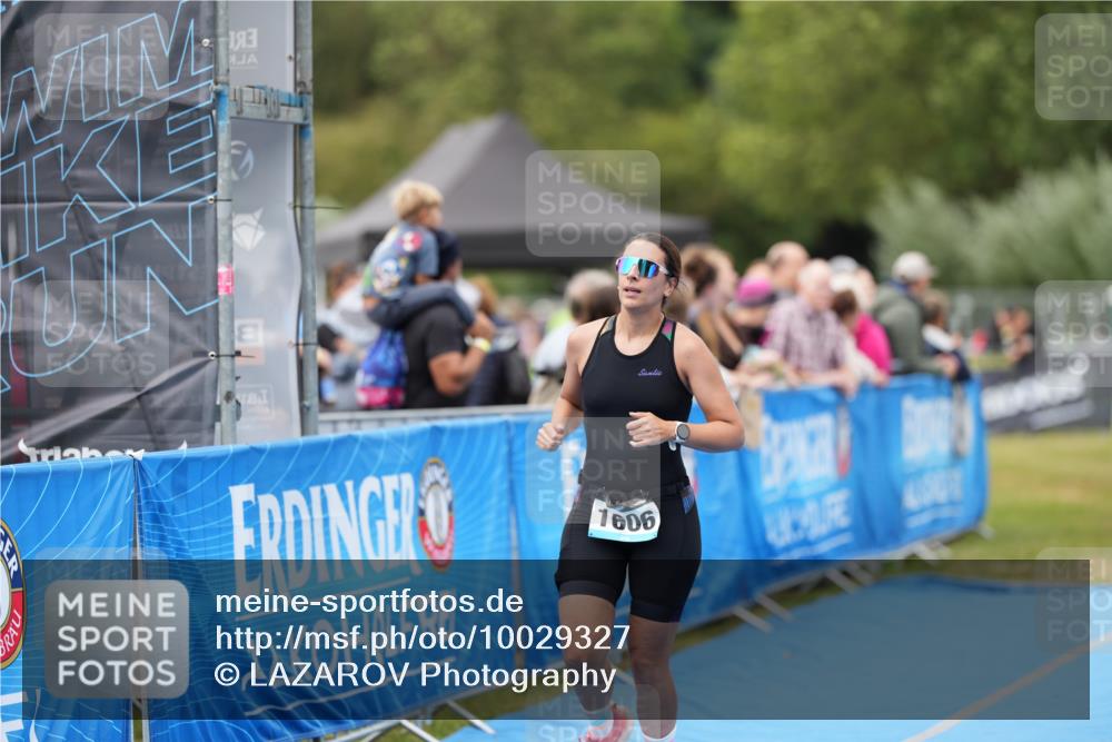 30.08.2026 - Elbe Triathlon Hamburg LAZAROV Photography http://msf.ph/oto/10029327 30.08.2026 12:21:55 Ziel 894, 1606 meine-sportfotos.de