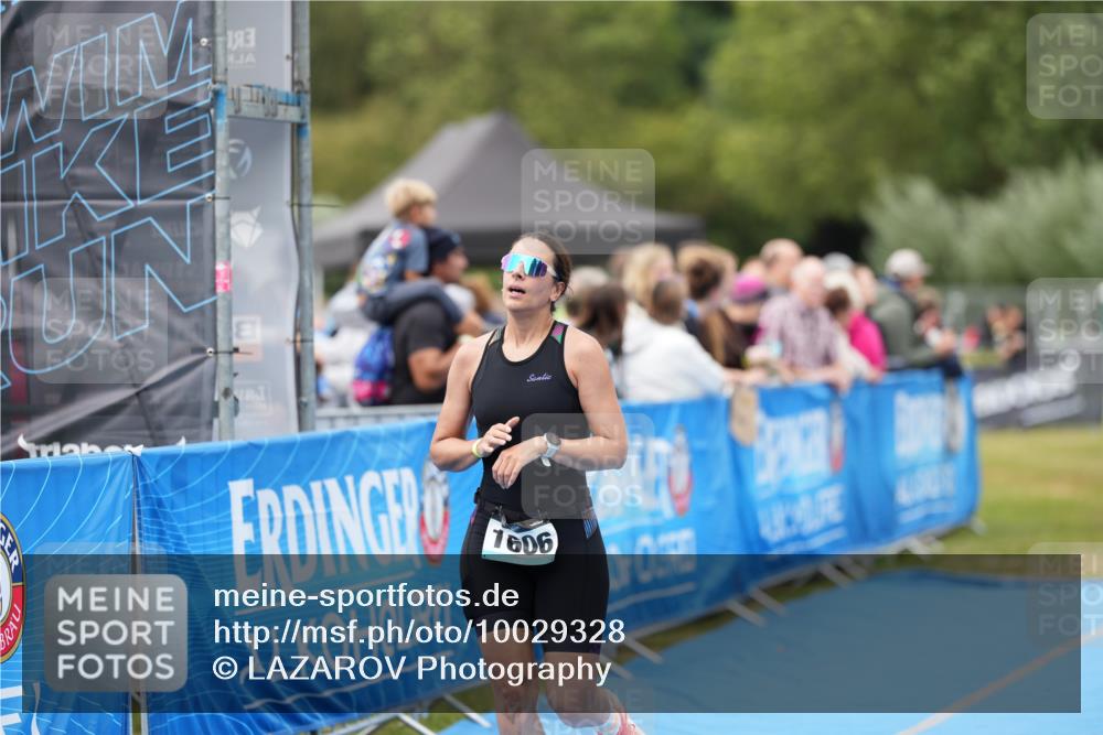 30.08.2026 - Elbe Triathlon Hamburg LAZAROV Photography http://msf.ph/oto/10029328 30.08.2026 12:21:56 Ziel 894, 1606 meine-sportfotos.de