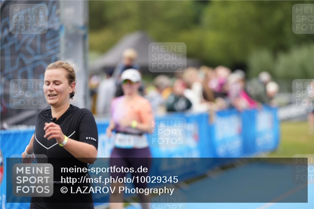 30.08.2026 - Elbe Triathlon Hamburg LAZAROV Photography http://msf.ph/oto/10029345 30.08.2026 12:22:49 Ziel 1540, 1543, 1609, 1611 meine-sportfotos.de
