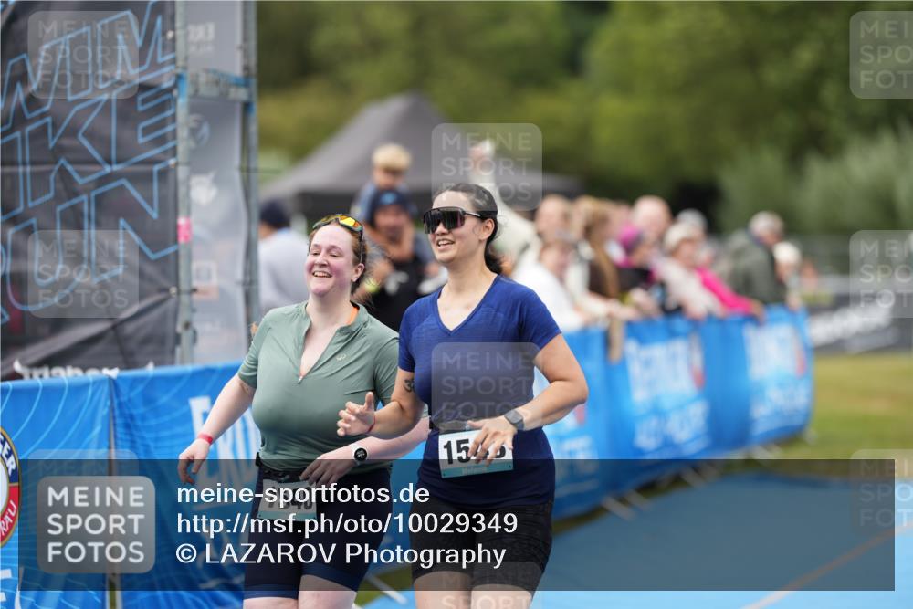 30.08.2026 - Elbe Triathlon Hamburg LAZAROV Photography http://msf.ph/oto/10029349 30.08.2026 12:22:57 Ziel 1540, 1543, 1711 meine-sportfotos.de