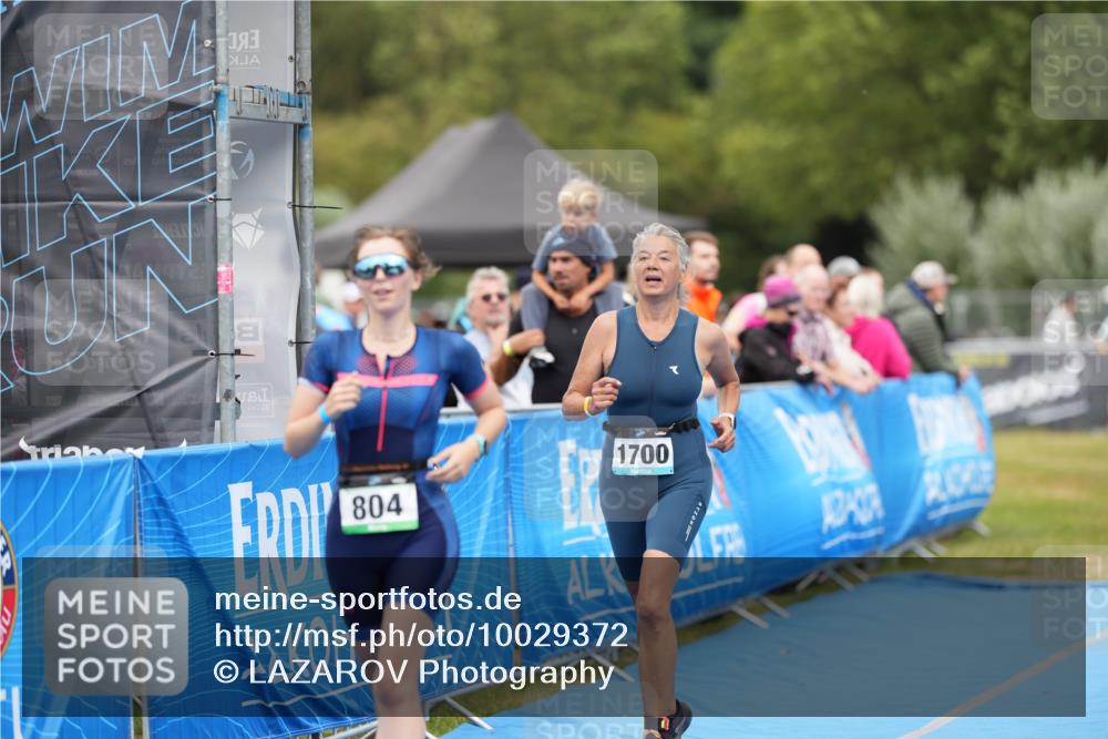 30.08.2026 - Elbe Triathlon Hamburg LAZAROV Photography http://msf.ph/oto/10029372 30.08.2026 12:24:37 Ziel 804, 1602, 1672, 1700 meine-sportfotos.de