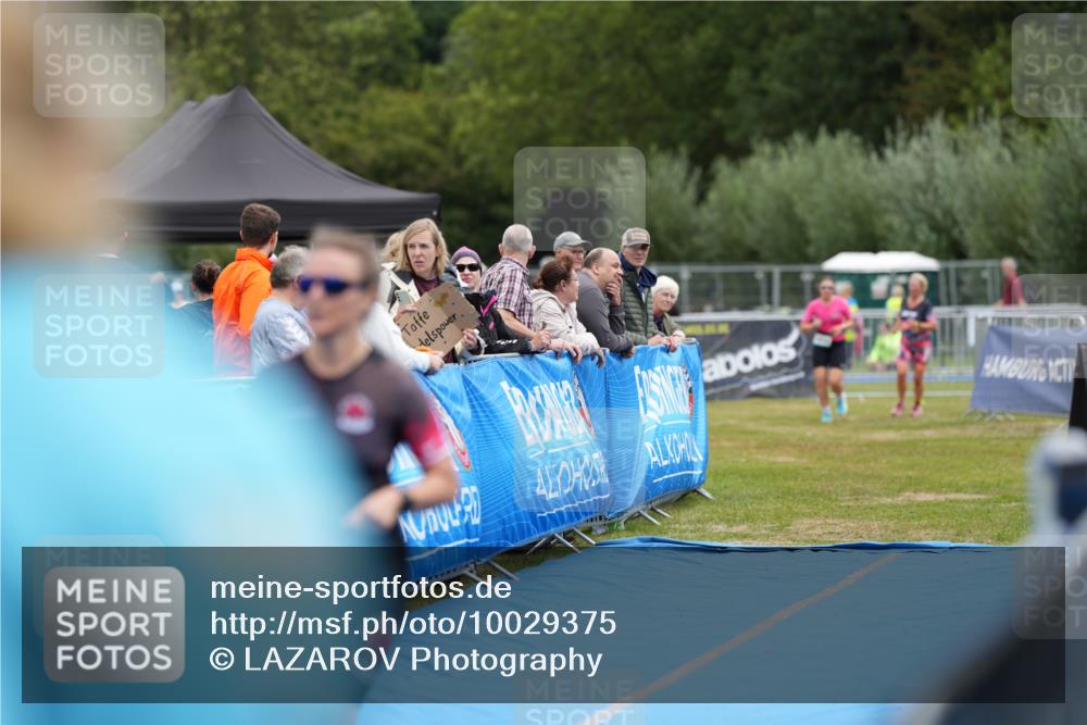 30.08.2026 - Elbe Triathlon Hamburg LAZAROV Photography http://msf.ph/oto/10029375 30.08.2026 12:30:11 Ziel 1685 meine-sportfotos.de